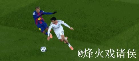 18岁亚马尔剪刀脚染黄！下轮欧冠停赛 被换下黑